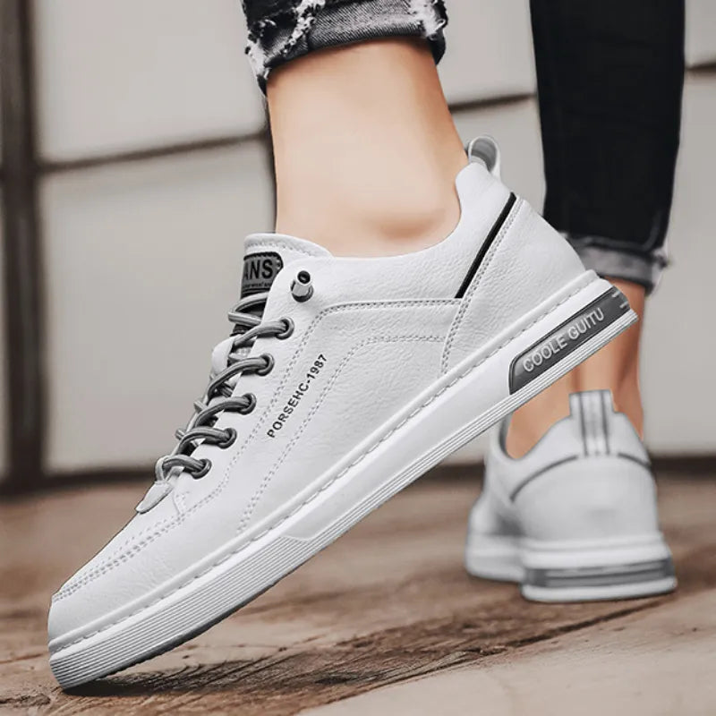 Men Comfortable Flat Sneakers