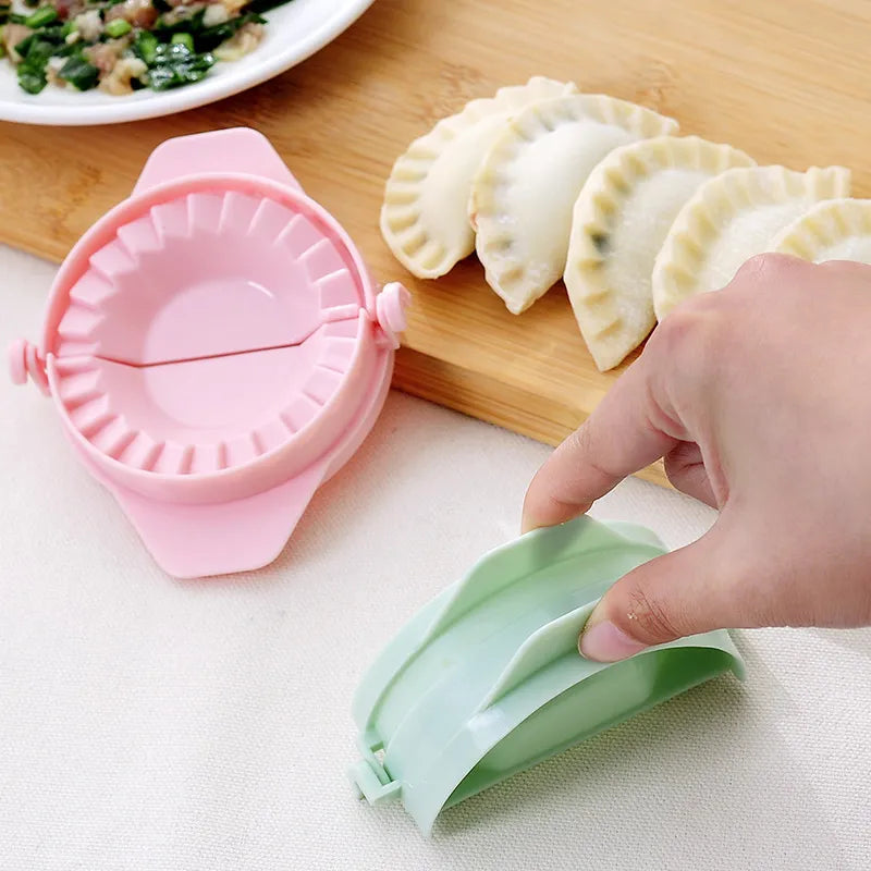 Plastic Dumpling Mold Dough Press