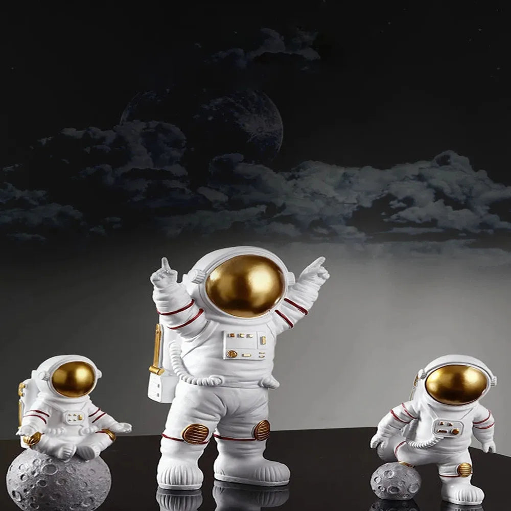 4 pcs Astronaut Figure Statue Spaceman