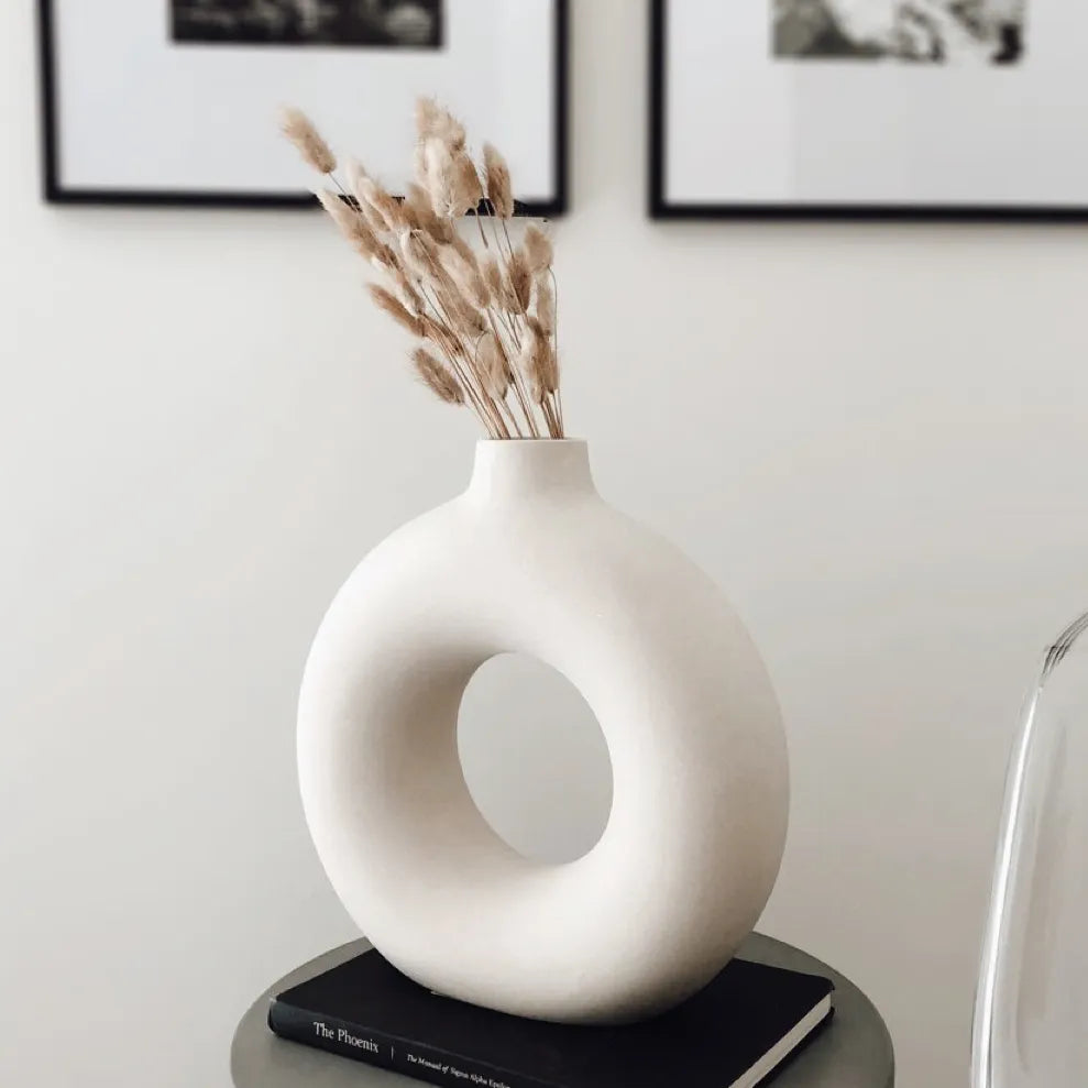 Nordic Vase Circular Hollow Ceramic Donuts Flower Pot