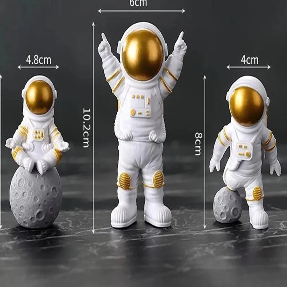 4 pcs Astronaut Figure Statue Spaceman